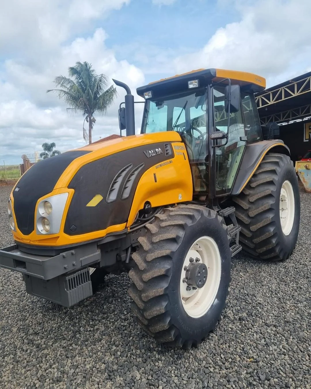 VALTRA BM 125 2015 - FUNC.
