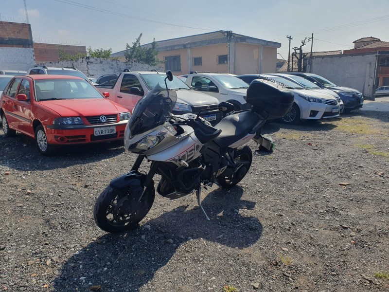 Triumph Tiger Sport 1050 2017 – Prata – Gasolina – Funcionando