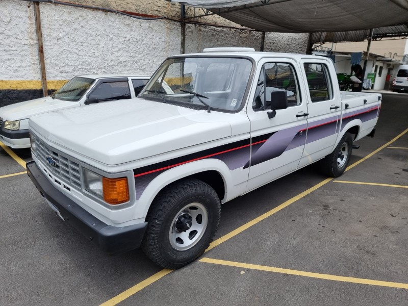 Chevrolet A20 Custom 1989 – Branca – Diesel (Modificado) – Funcionando