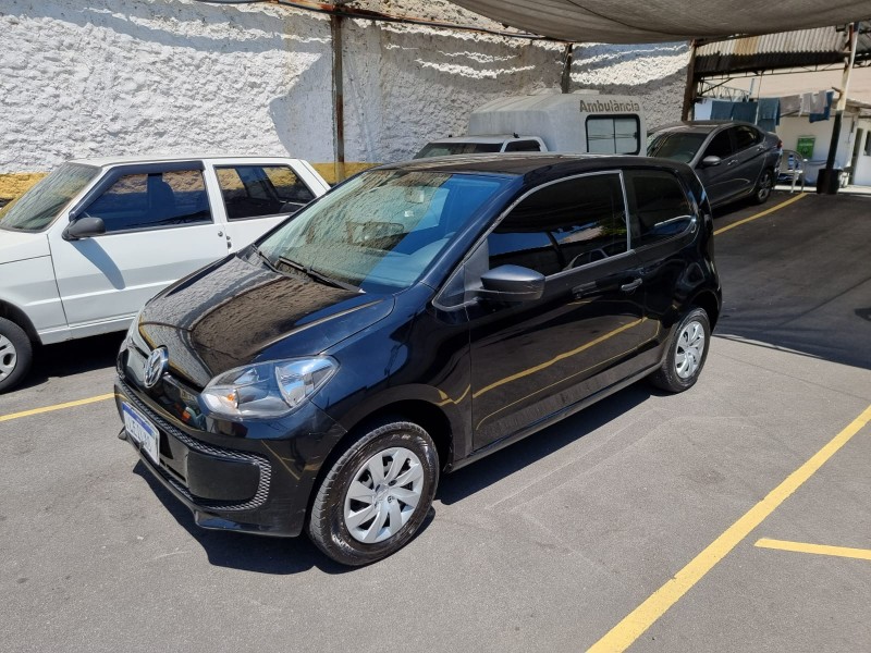 Volkswagen Up! Take 1.0 Total Flex 2015 – Preta - Funcionando